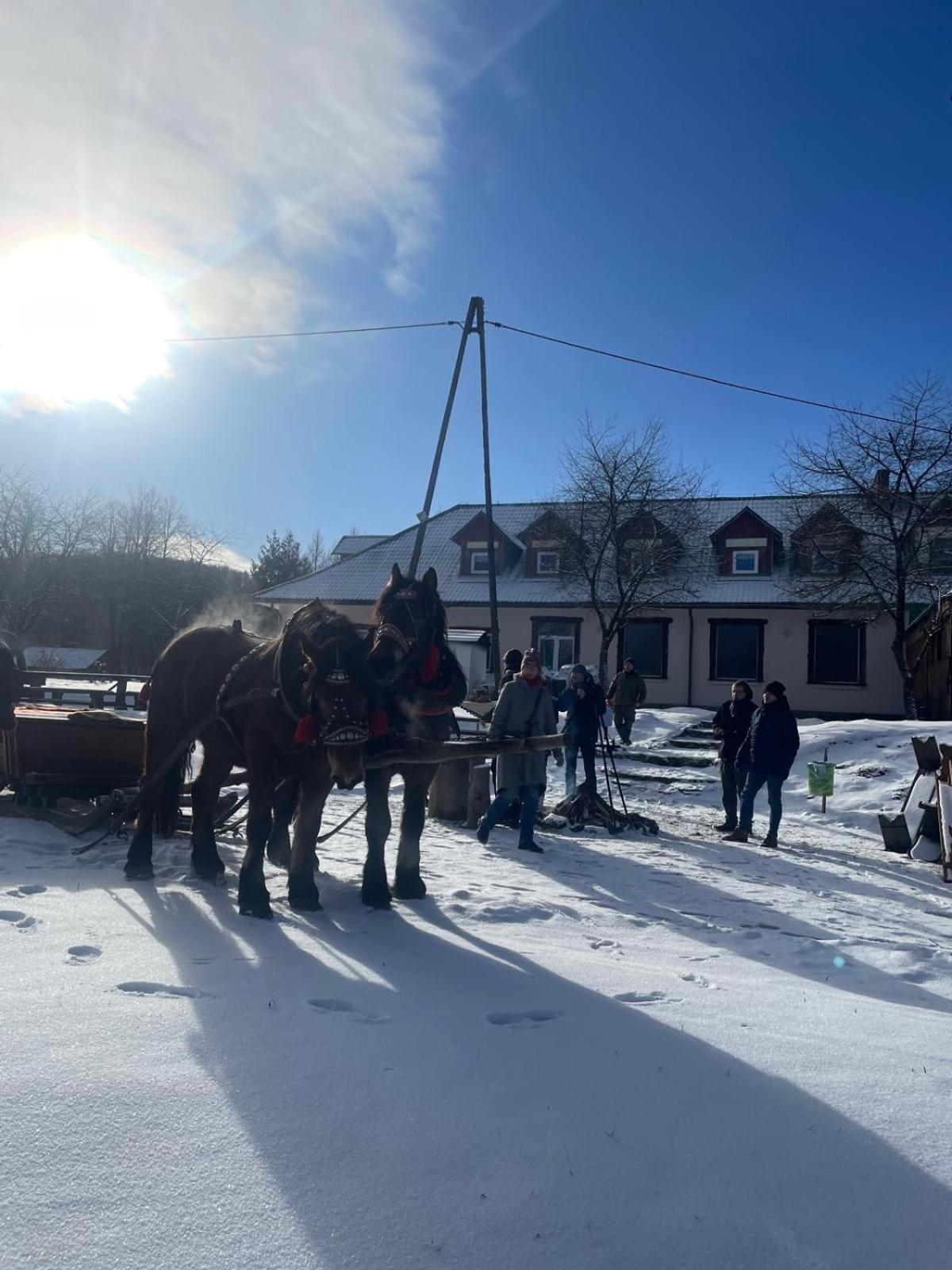 Chatka Wagabundy Wola Michowa Exteriör bild